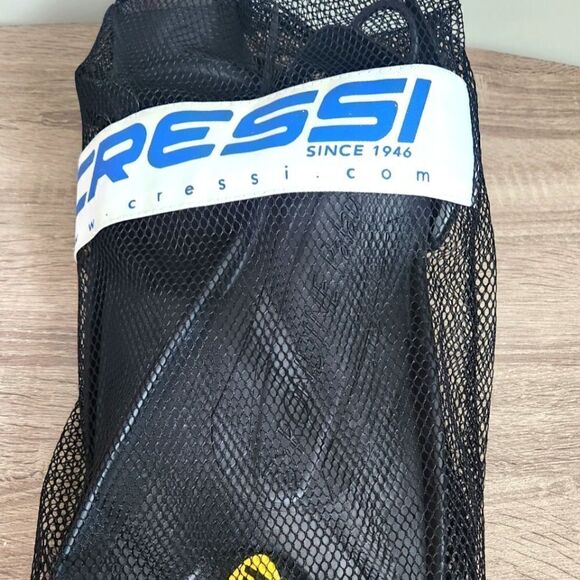 Cressi Palau Short Snorkeling Fins with Mesh Bag, Yellow, X-Small/MEDIUM .ITALY. - Picture 3 of 4